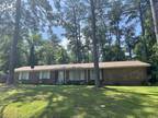 Home For Sale In Columbia, Mississippi