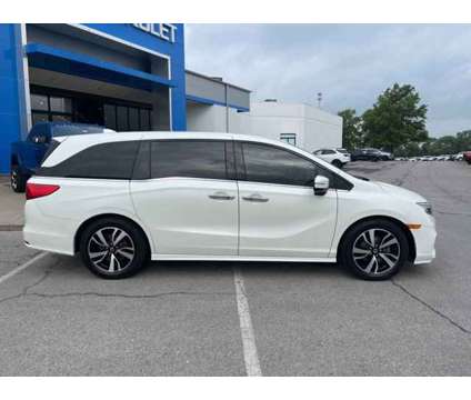 2019 Honda Odyssey Elite is a White 2019 Honda Odyssey Elite Car for Sale in Olathe KS