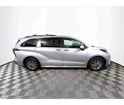 2021 Toyota Sienna XLE is a Black 2021 Toyota Sienna XLE Car for Sale in Tampa FL