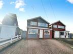 3 bedroom detached house for sale in Hopyard Close, The Straits, Lower Gornal
