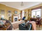 21/8 Falcon Road West, Edinburgh, EH10 4AD 2 bed flat for sale -