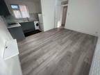 1 bed flat to rent in Fully Refurbished Bedroomt Floor Apartment - Edgware, HA8