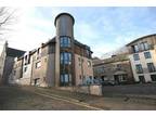 Holyrood Mews, Lochend Close 2 bed flat to rent - £1,400 pcm (£323 pw)