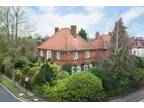 The Horseshoe, York, YO24 4 bed detached house for sale -