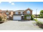 4 bedroom detached house for sale in Bramble Gardens, Burgess Hill, RH15