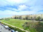 Brunswick Square, Hove BN3 1EH 2 bed apartment to rent - £1,950 pcm (£450 pw)