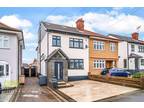 4 bed house for sale in Victoria Avenue, RM5, Romford