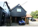 2 bedroom detached house for sale in Market Place, Dunmow, CM6