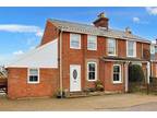4 bed house for sale in Seaview Road, IP18, Southwold