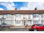 3 Bedroom House for Sale in Fairlands Avenue