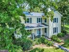 Farm House For Sale In Warrenton, Virginia