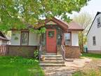 3930 Vincent Ave N, Minneapolis, MN 55412