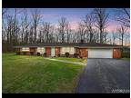3863 Forest Dr, Lima, OH 45805