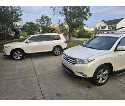 2013 Toyota Highlander for sale is a White 2013 Toyota Highlander Car for Sale in Raleigh NC