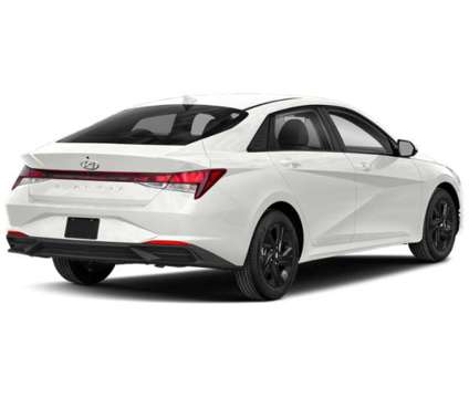 2022 Hyundai Elantra SEL is a White 2022 Hyundai Elantra Sedan in Daytona Beach FL