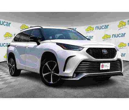 2021UsedToyotaUsedHighlander is a White 2021 Toyota Highlander Car for Sale in Norwood MA