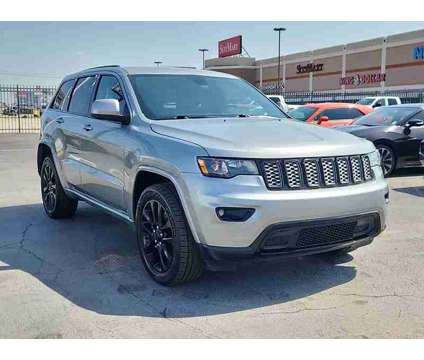 2021UsedJeepUsedGrand Cherokee is a Silver 2021 Jeep grand cherokee Car for Sale in Houston TX