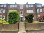 Muirhead Avenue, Clubmoor, Liverpool, L13 3 bed flat to rent - £850 pcm (£196
