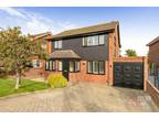 5 bedroom detached house for sale in Woodland Avenue, Hove, BN3
