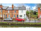 3 bedroom end of terrace house for sale in Kennet Side, Reading, Berkshire, RG1