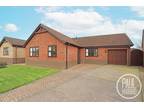 3 bed house for sale in Houghton Drive, NR32, Lowestoft