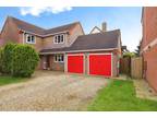 4 bedroom detached house for sale in Wedgewood Drive, Spalding, PE11