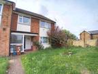 2 bed flat to rent in Horton Road, TW19, Staines UPON Thames