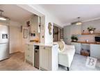 3 bed house for sale in Pembroke Close, RM11, Hornchurch