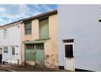 South West Side of Pembroke Road, Bristol 2 bed terraced house for sale -