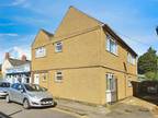 2 bed flat to rent in Mill Road, NN16, Kettering