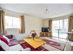 2 bed flat to rent in Ravensmede Way, W4, London
