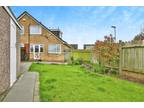 Grandale, Hull, HU7 4BL 3 bed semi-detached house for sale -