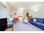 2 bedroom flat for sale in Mitford Court, Wandsworth, London, SW17