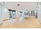 2 bed flat to rent in La Residence, NW8, London