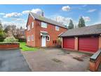 Bishops Close, Thorpe St. Andrew, Norwich, Norfolk, NR7 4 bed detached house for