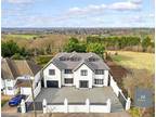 7 bedroom detached house for sale in Mount Pleasant Road, Chigwell