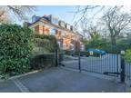 2 bed flat to rent in Sunningdale, SL5, Ascot