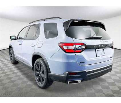 2025 Honda Pilot Black Edition is a Grey 2025 Honda Pilot Car for Sale in Saint Charles IL