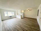 $2695/1301 N. MANSFIELD AVE. #204-TOP FLOOR, Spacious 2 BR, 1.5BTH, Newly Re...