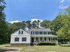 102 S Country Club Dr, Kenansville, NC 28349