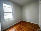 Flat For Rent In Wallington, New Jersey