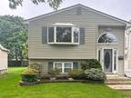 Home For Sale In West Babylon, New York