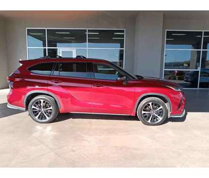 2021 Toyota Highlander XSE is a 2021 Toyota Highlander SUV in Cottonwood AZ