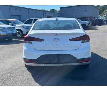 2019 Hyundai Elantra SEL is a White 2019 Hyundai Elantra Sedan in Knoxville TN