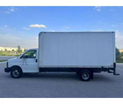 2004 Chevrolet Express Cutaway for sale is a White 2004 Chevrolet Express Car for Sale in Roselle IL