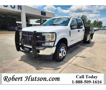 2017 Ford Super Duty F-350 DRW XL is a White 2017 Ford Car for Sale in Moultrie GA