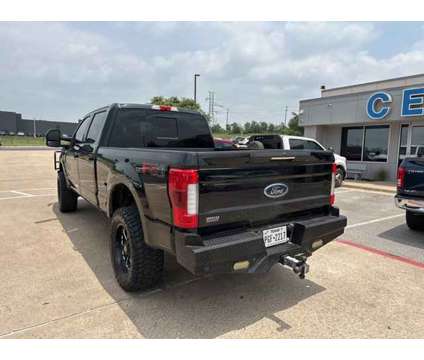 2017 Ford Super Duty F-250 SRW is a Black 2017 Ford Car for Sale in Georgetown TX