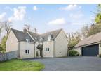 5 bedroom detached house for sale in Worcester Road, Chipping Norton, OX7