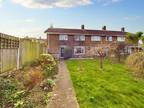4 bedroom end of terrace house for sale in Tangmere Road, Ifield, RH11