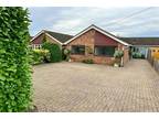 3 bedroom bungalow for sale in Cressing, Braintree, CM77